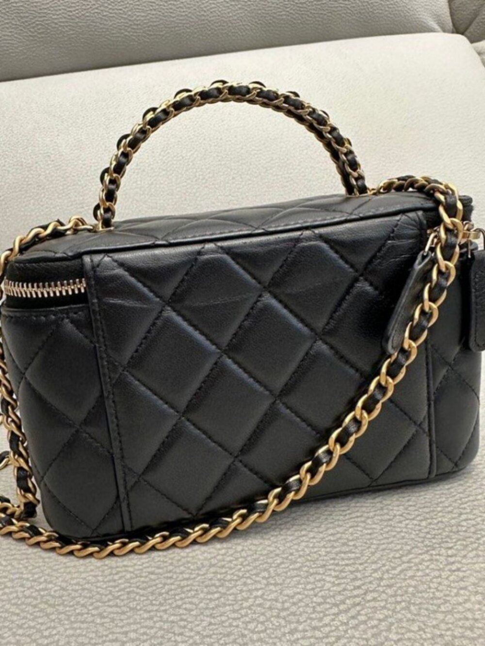 Chanel 24C Double Gold Ball Black Quilted Lambskin Chain Makeup Bag - Picture 5 of 9